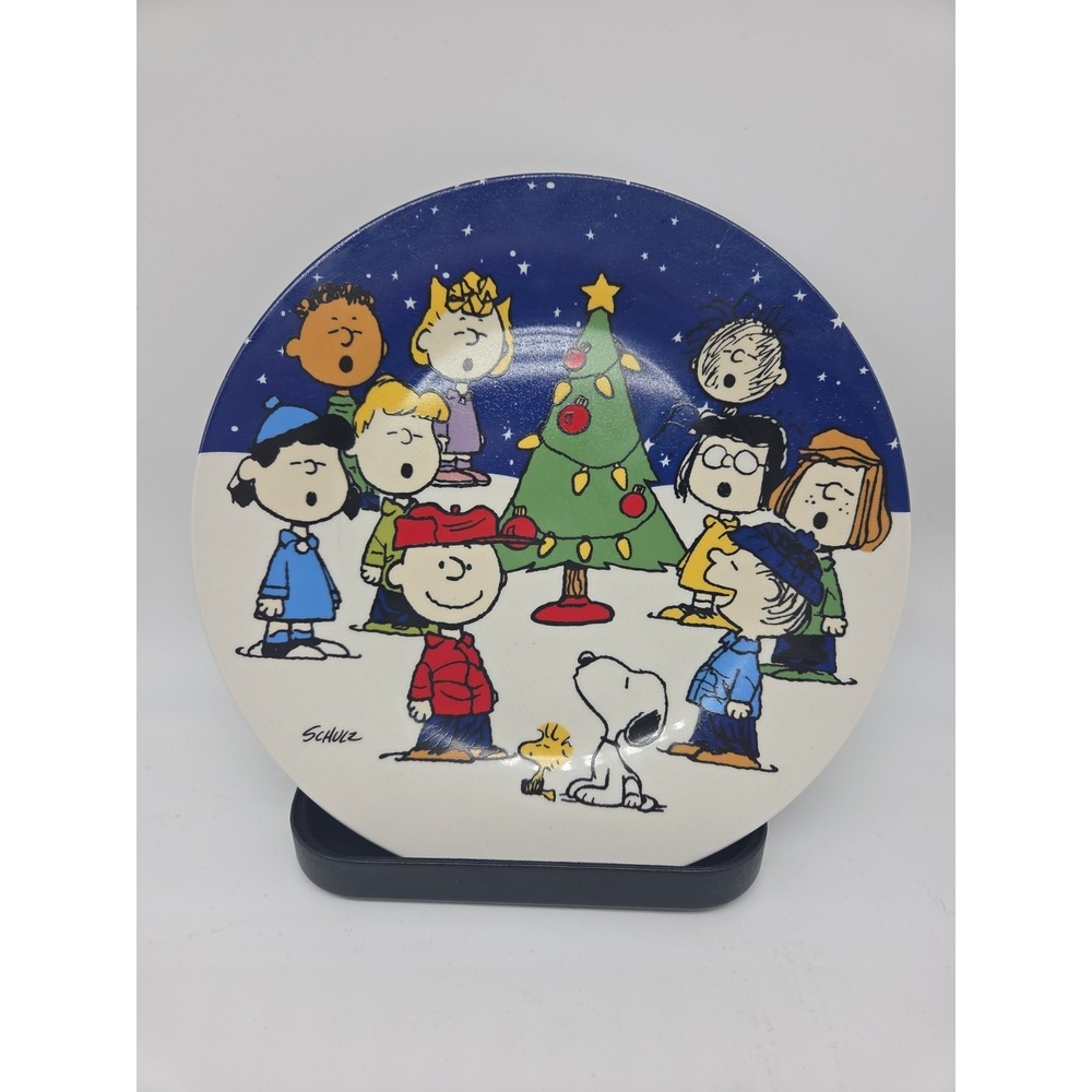 Peanuts 2018 Maud Borud Charlie Brown Christmas 9" Plate